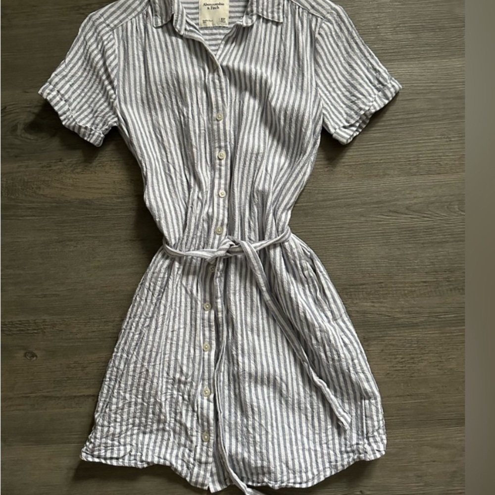 Size medium petite Abercrombie blue dress - Picture 3 of 4